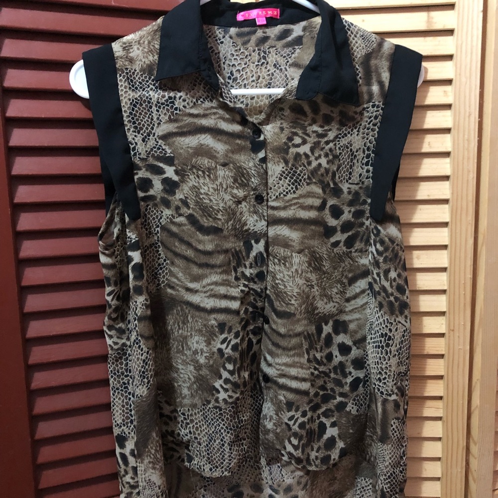 Short Sleeve Animal Print